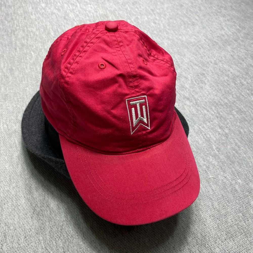 Nike Tiger Woods Golf Hat Red Black Adjustable Baseball Cap